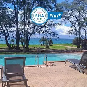 Coriacea Beachfront Boutique Phuket - Sha Отель